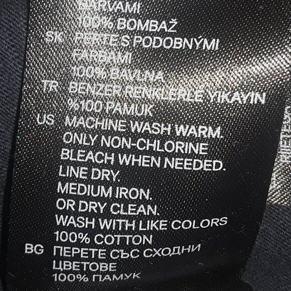 H&M NWOT Ladies Med Dark Blue very Lightweight T-Shirt,3 Buttons - Picture 5 of 5